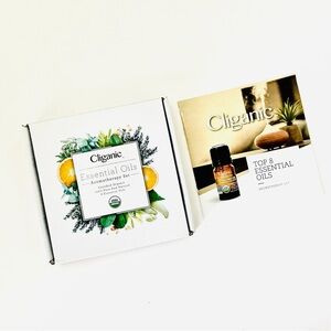 Cliganic Organic Aromatherapy Essential Oils Set of Top 8 Bestsellers + Booklet